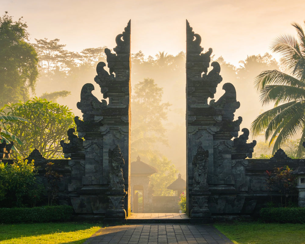 Palatele de apă din estul insulei Bali